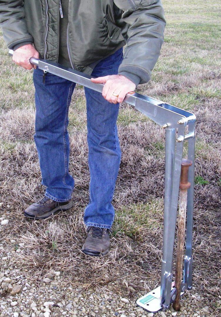 JackJaw® 401 Tent Stake Puller
